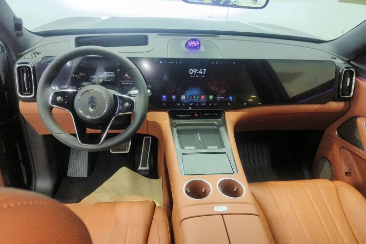 Used Hima AITO M8 2025 Extended-Range Max+ Version 53.4 kWh 5-Seater Edition Center Console