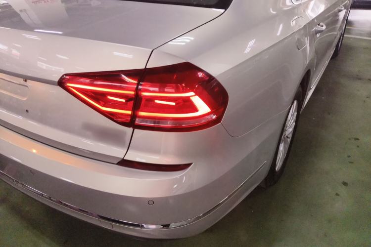 Used Volkswagen Passat 2016 330TSI DSG Luxury Edition Exterior 3