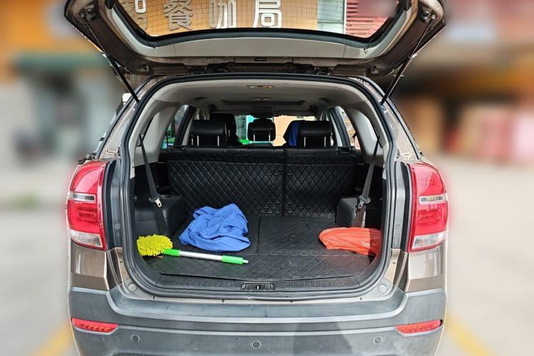 Used Chevrolet Captiva 2017 2.4L Two-Wheel Drive Urban Version 7 Seats Trunk