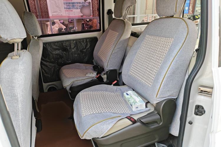 Used Wuling Rongguang V 2016 1.5L Standard Version