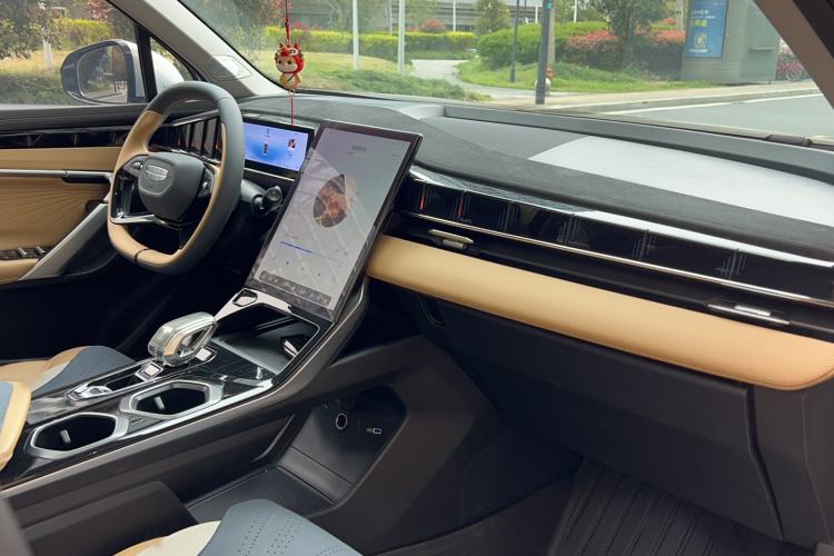 Used Geely Auto FX11 2023 1.5TD DCT Prestige Edition
