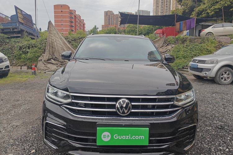 Used Volkswagen Tiguan L 2023 Restyled 330TSI Automatic Two-Wheel Drive R-Line Enhanced Comfort Version Front