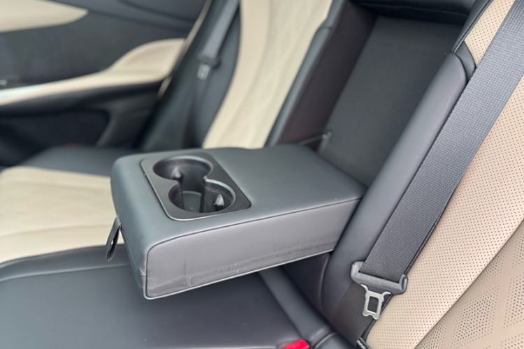 Used BYD Dolphin 2023 420 km Fashion Edition