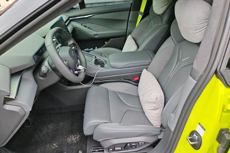 Used XPeng P7 2025 Model—820 Ultra Long Range Ultra
