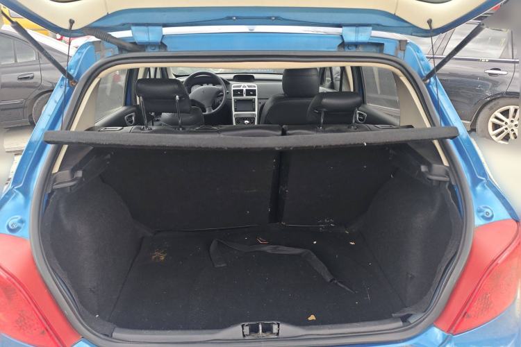 Used Peugeot 307 2008 Hatchback 1.6L Manual Deluxe Edition
