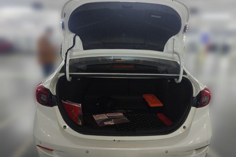 Used Mazda Mazda 3 Axela 2017 Sedan 2.0L Automatic Prestige Model China V Standard