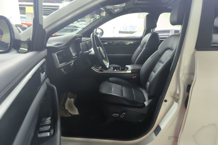 Used Dongfeng Fengon ix7 2020 2.0 TGDI Automatic Two-Wheel Drive Urban Luxury Edition
