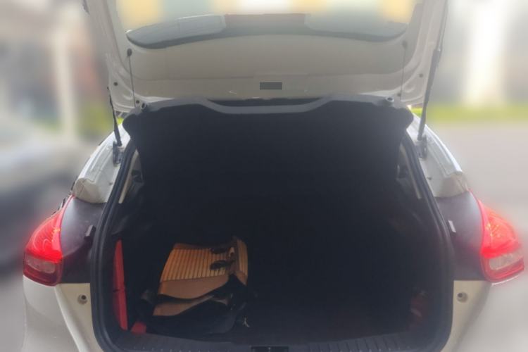 Used Ford Focus 2017 Hatchback EcoBoost 180 Automatic Elite Model Trunk