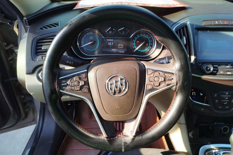 Used Buick Regal 2015 2.0L Elite Fashion Edition Steering Wheel