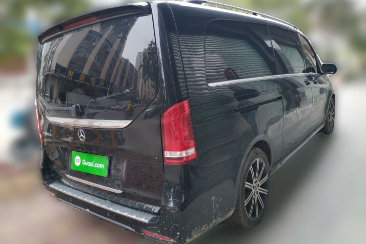 Used Mercedes-Benz V-Class 2022 V 260 L Long-wheelbase Luxury Edition Rear Right 45 Deg