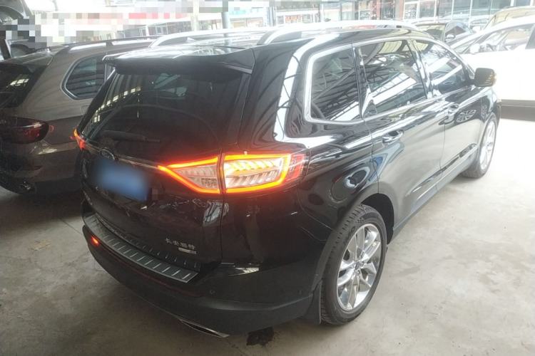 Used Ford Edge 2018 EcoBoost 245 Four-Wheel Drive Titanium 7-Seater Rear Right 45 Deg