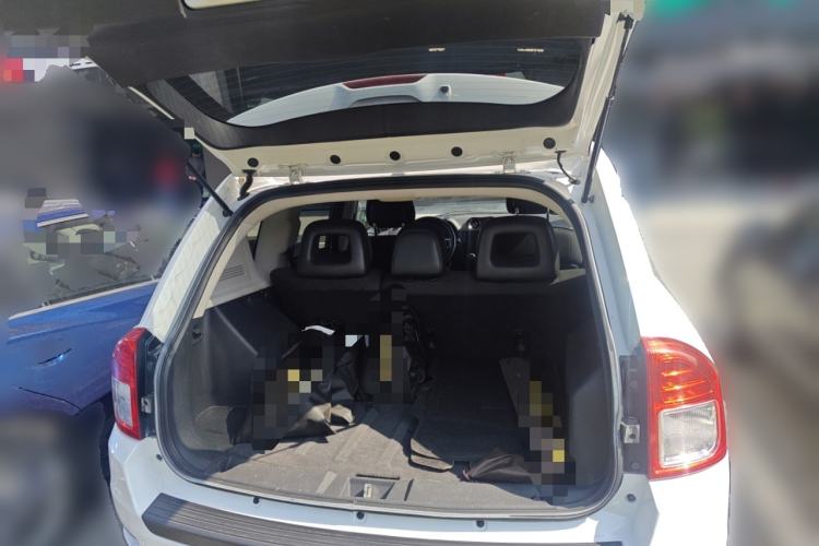 Used Jeep Compass 2012 2.0L two-wheel drive sport version