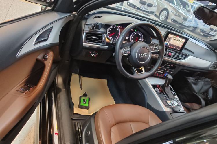 Used Audi A6L 2018 30th Anniversary Edition 35 TFSI Sport Edition
