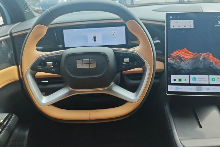 Used Geely Galaxy L7 2024 1.5T 115 km PLUS Dragon Edition
