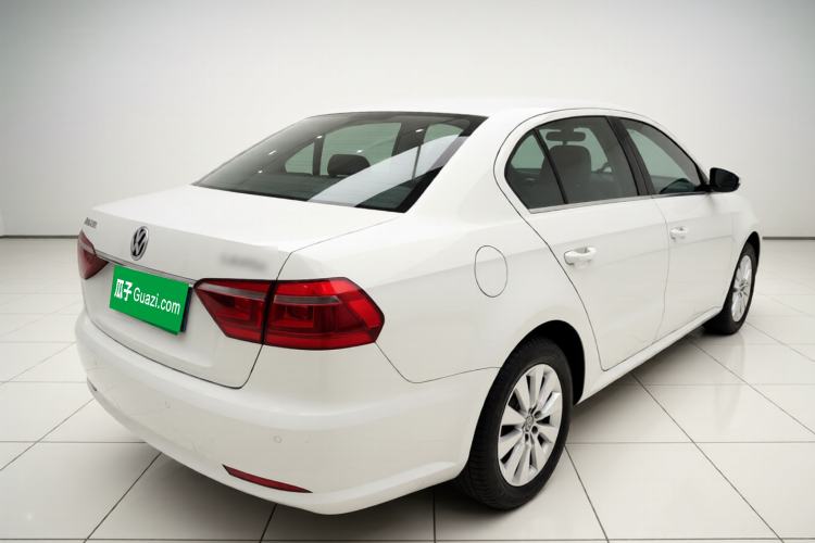 Used Volkswagen Lavida 2013 Restyled Classic 1.6L Manual Comfort Edition
