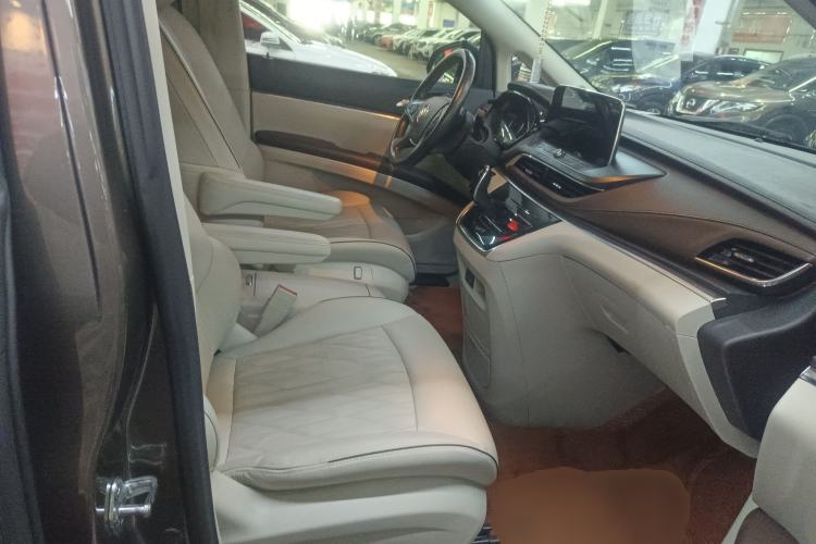 Used Buick GL8 2022 Land Business Class 652T Luxury Model
