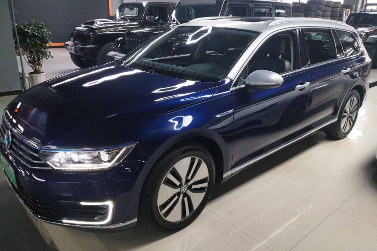 Used Volkswagen Variant New Energy 2019 GTE model
