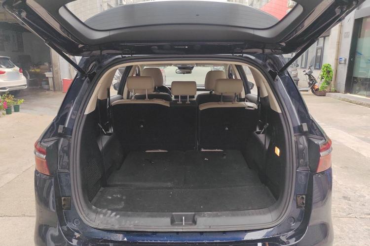 Used BYD Song MAX New Energy 2022 DM-i 105KM Flagship Model Trunk