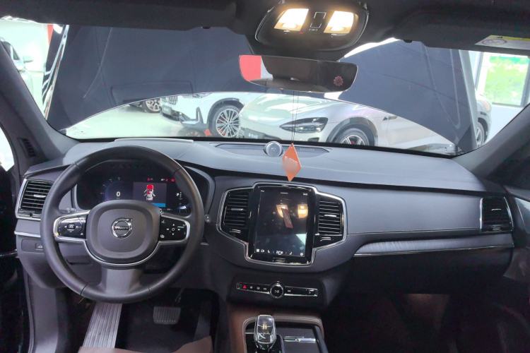 Used Volvo XC90 2023 B6 Zhiya Luxury 7-Seater
