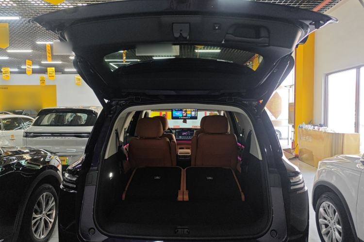 Used Leapmotor C16 2024 Range-Extended 200 LiDAR Edition Trunk