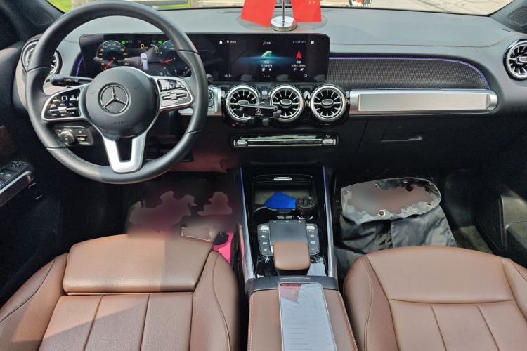 Used Mercedes-Benz GLB 2023 GLB 220 Sport Edition Center Console