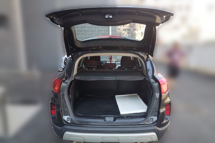 Used Bestune X80 2013 2.0L automatic luxury version
