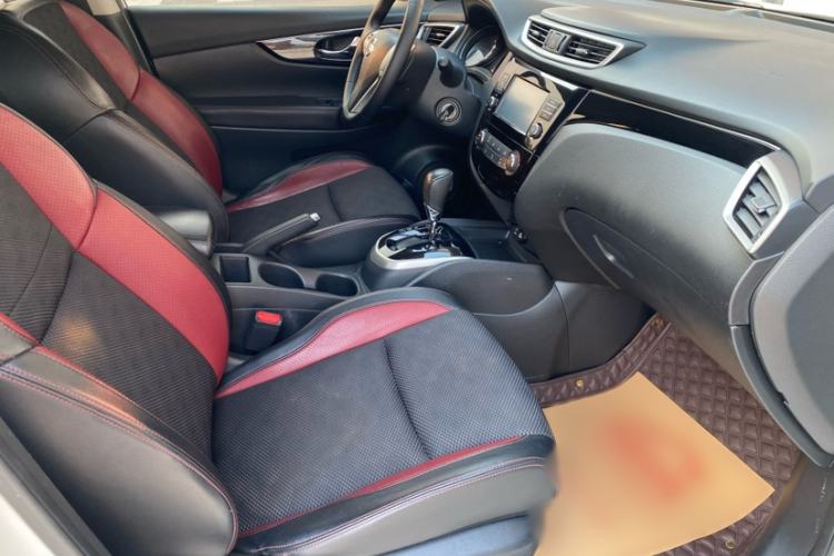 Used Nissan Qashqai 2017 2.0L CVT Smart Enjoyment Version China V Standard Interior 5