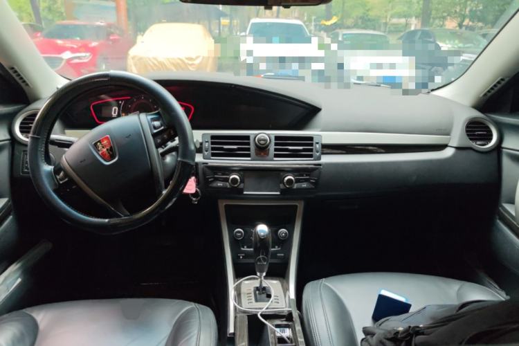 Used Roewe 550 2013 Classic Edition 550 1.8L Automatic Luxury Model Center Console