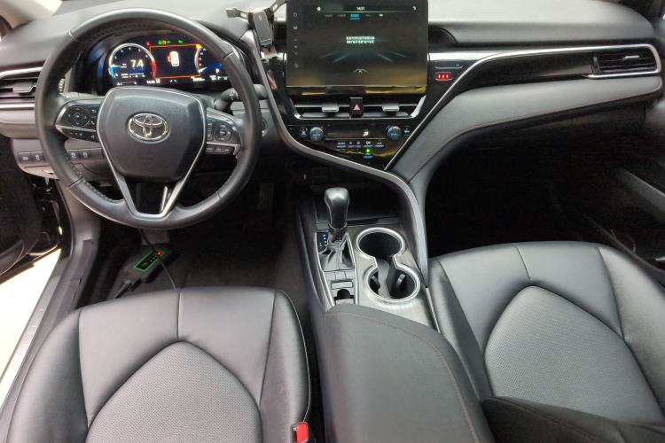 Used Toyota Camry 2021 2.5G Luxury Edition
