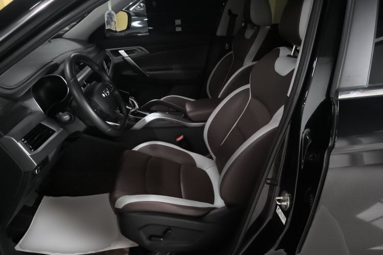 Used Geely Auto Emgrand X7 Sport 2022 1.8TD DCT Zhiya Trim
