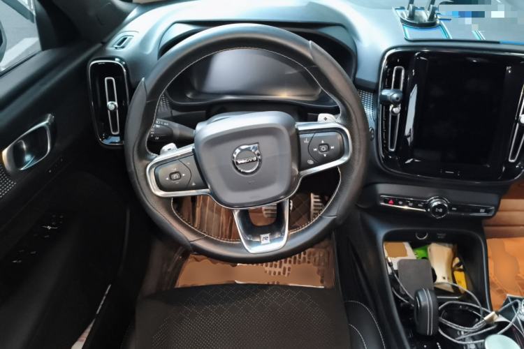 Used Volvo XC40 2020 T4 Four-Wheel Drive Smart & Sporty Edition