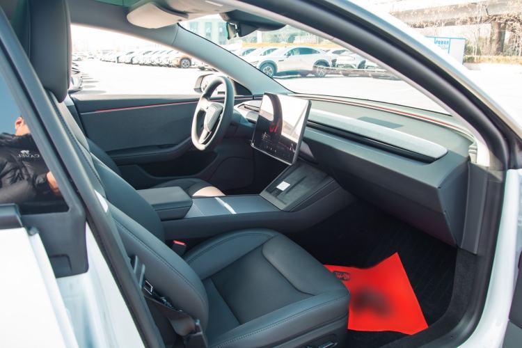 Used Tesla Model 3 2025 Rear-Wheel-Drive Version