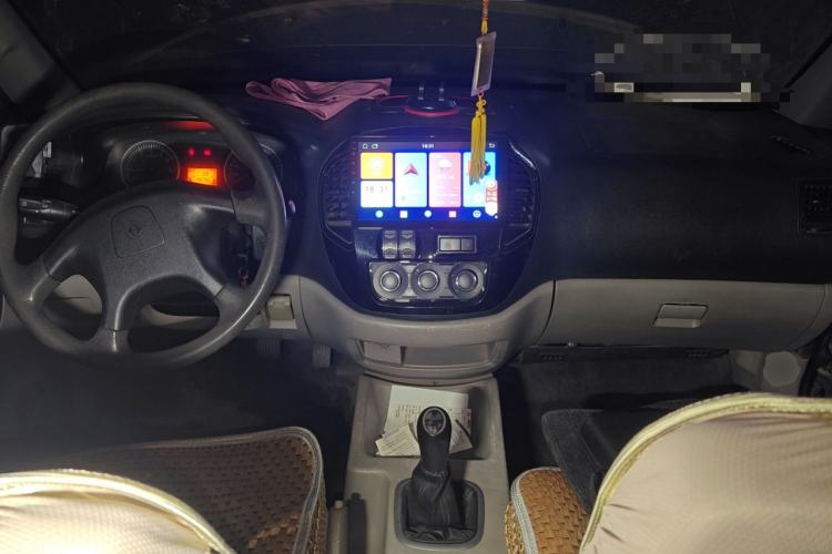 Used FORTHING Lingzhi 2016 V3 1.5L 7-Seater Comfort Model China V Standard
