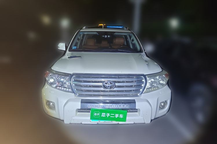 Used Toyota Land Cruiser 2015 4.0L V6 Middle East Low-Trim Version