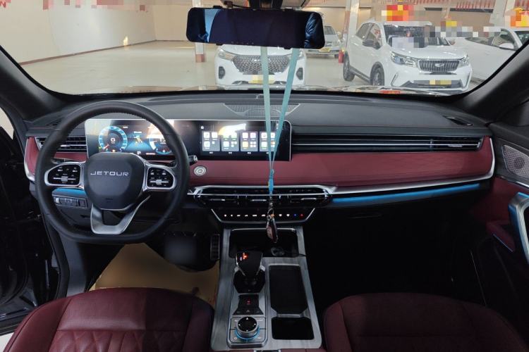 Used JETOUR X70 PLUS 2024 1.6T DCT Ultra-Comfort Edition 5 Seats Center Console