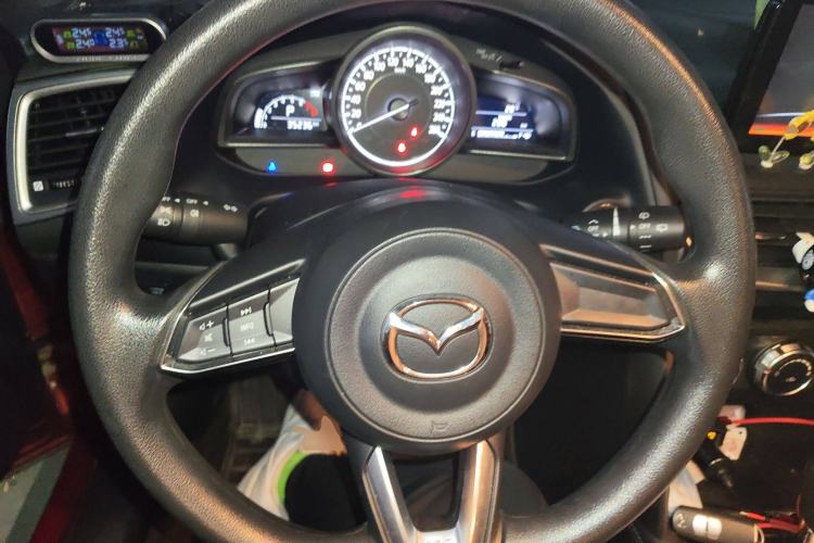 Used Mazda CX-4 2018 2.0L Automatic Two-Wheel Drive Blue Sky Dynamic Version China V Standard Steering Wheel
