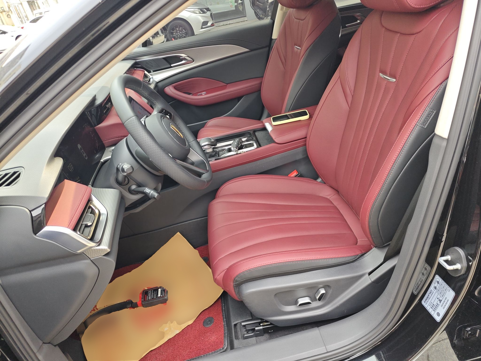 المقاعد الأمامية داخل السيارة