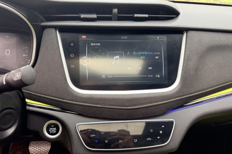 Used SWM G01 2019 F Version 1.5T Automatic Silver Powder Edition China VI Emission Standard
