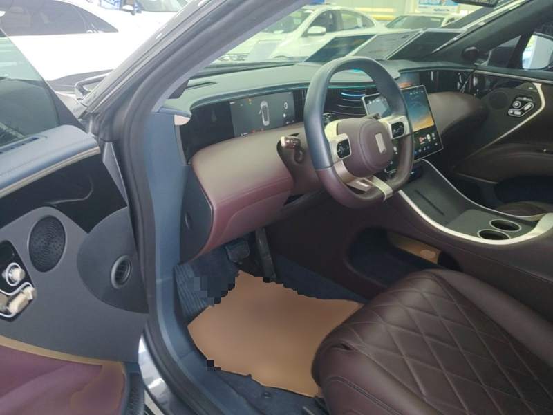 Used Avatr 11 2025 Max All-Electric Four-Wheel Drive — 15