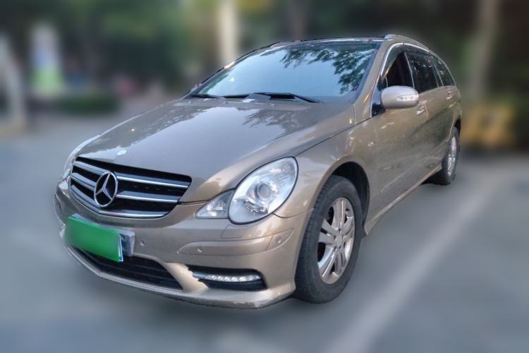 Used Mercedes-Benz R-Class 2010 R 350 L 4MATIC Grand Edition