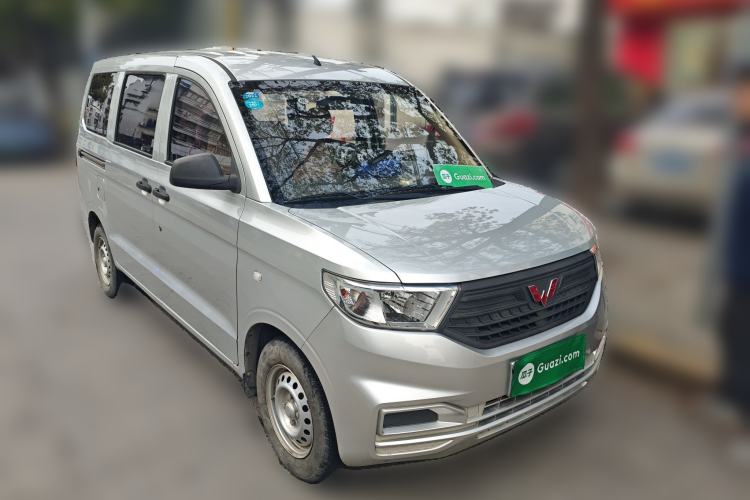 Used Wuling Hongguang V 2019 1.5L Jingqu Version China VI LAR
