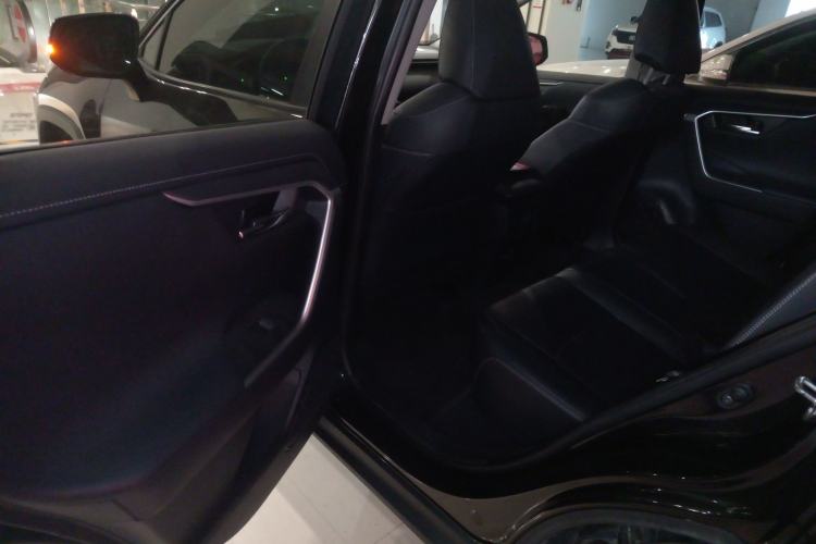 Used Toyota RAV4 2022 2.0L CVT Two-Wheel Drive Fashion Plus Edition
