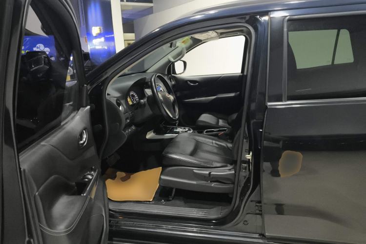 Used Nissan Terra 2018 2.5L Automatic 2WD Luxury Edition