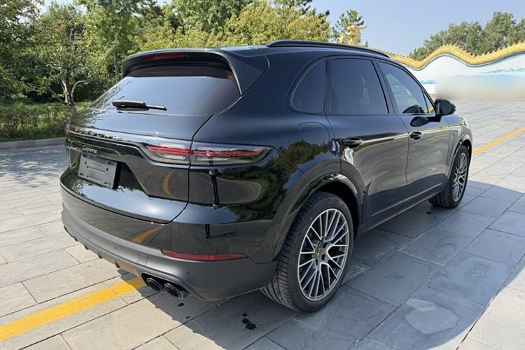 Used Porsche Cayenne 2023 Cayenne 3.0T Platinum Edition
