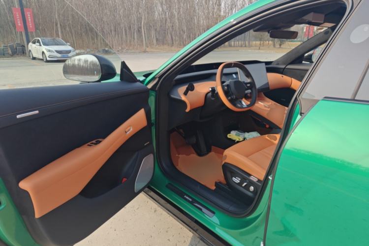 Used Xiaomi Auto YU7 2025 Ultra-Long Range High-Performance All-Wheel-Drive Max Edition