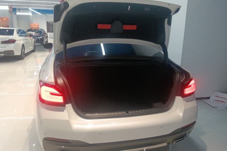 Used BMW 5 Series 2022 Restyled 530Li Leading Edition M Sport Package