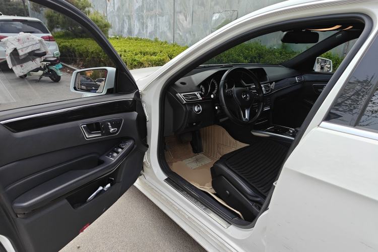 Used Mercedes-Benz E-Class 2015 Facelift E 200 L Sport Edition