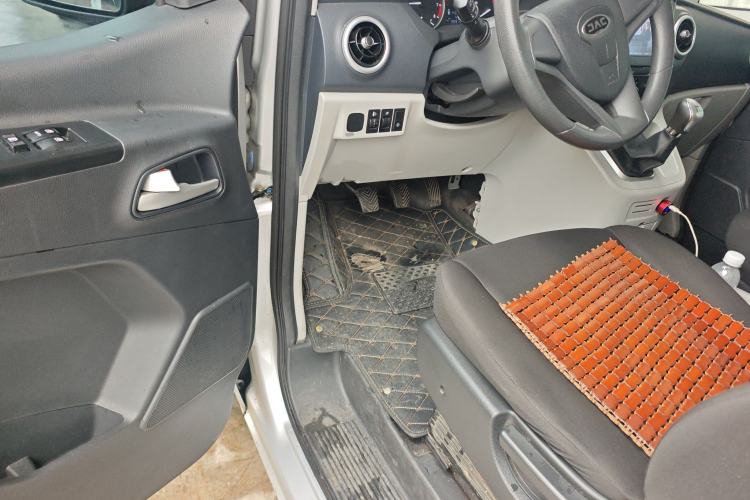 Used JAC Refine M3 2023 PLUS 1.5T 5/7-seat Classic Edition Driver Seat