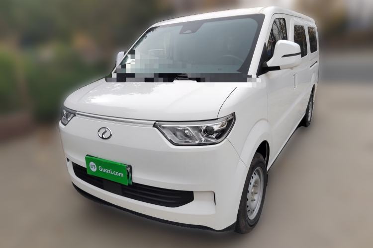 Used Ruichi EC75 2025 Model Passenger Vehicle Smart Driving Ultra-Charging Edition, Pioneer Type I, 52.16 kWh