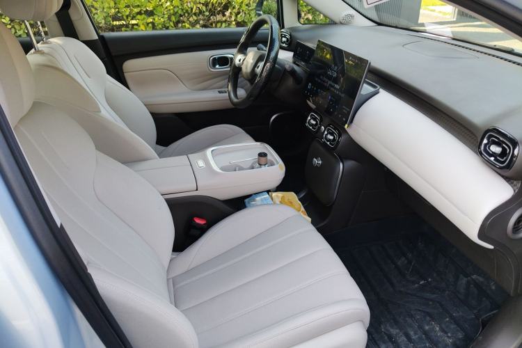 Used AION UT 2025 330 Starlight Edition
